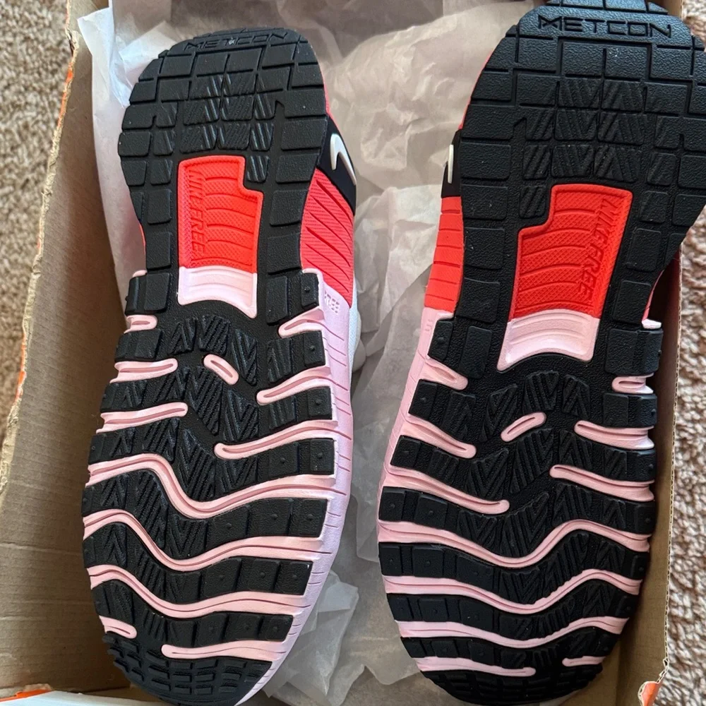 Nike women’s metcon brand new - Picture 2 of 6
